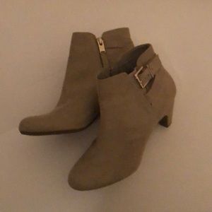 SAM & LIBBY BOOTIES FALL SHOES 9